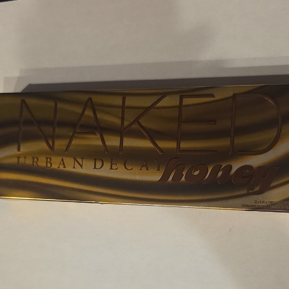 Urban Decay Naked Honey Eyeshadow Palette